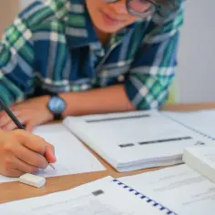 Użycie przecinka przy "mimo iż": Zasady interpunkcji