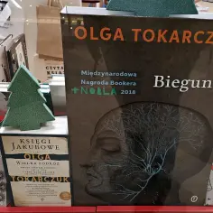 Bestsellery książkowe: jak powstają książki sprzedające się jak świeże bułeczki